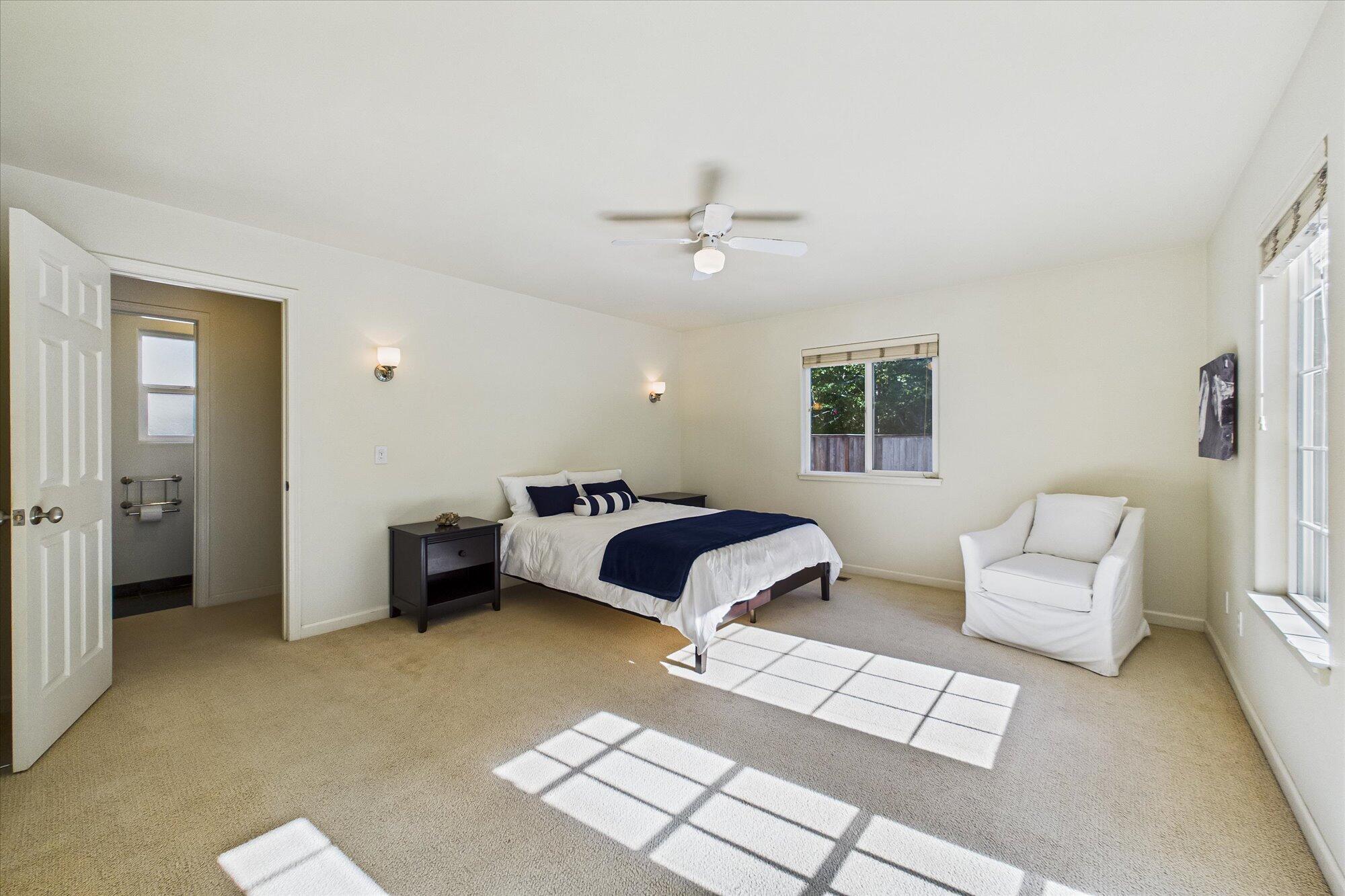 2700 Meadow Creek Way