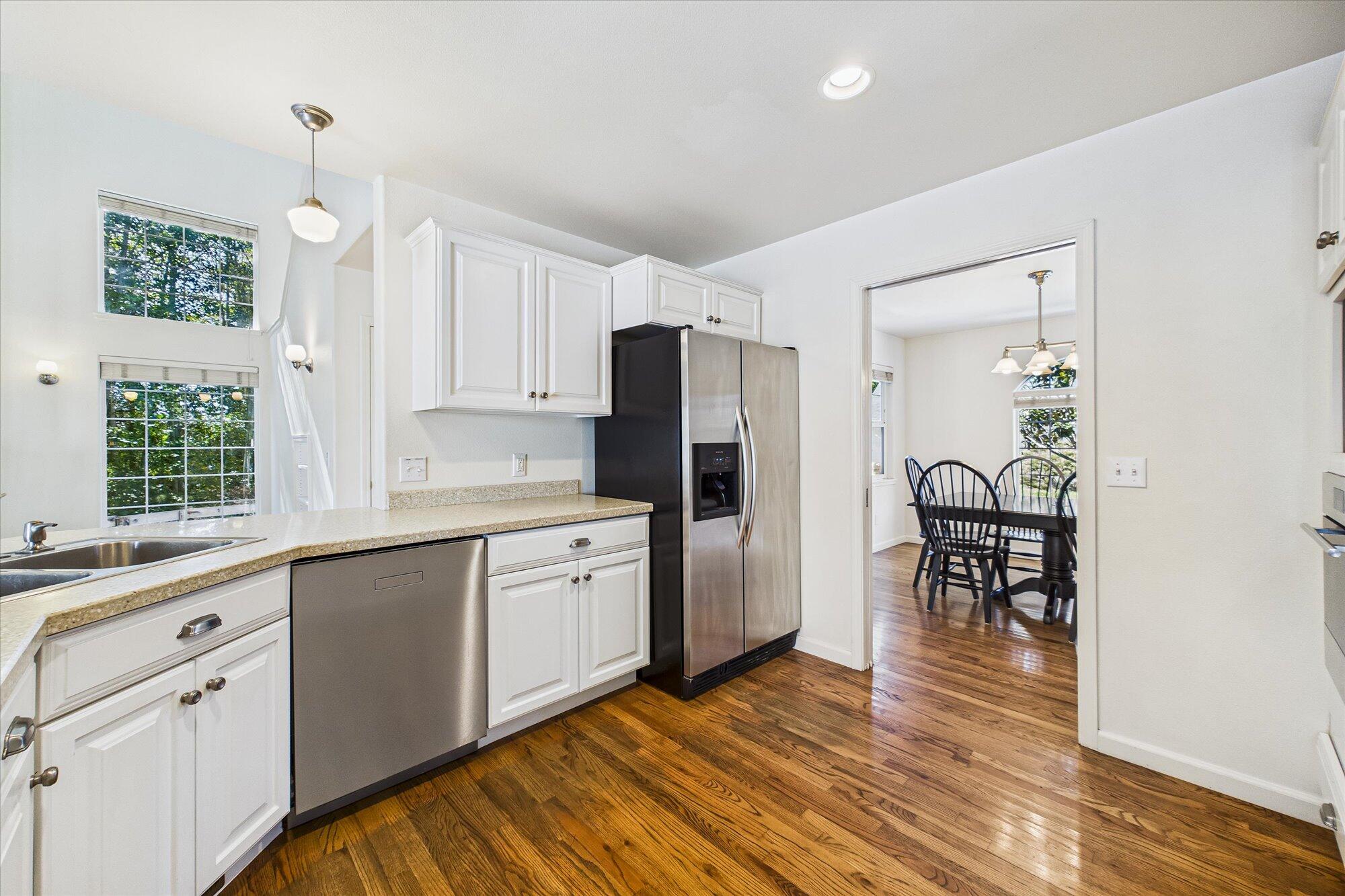 2700 Meadow Creek Way