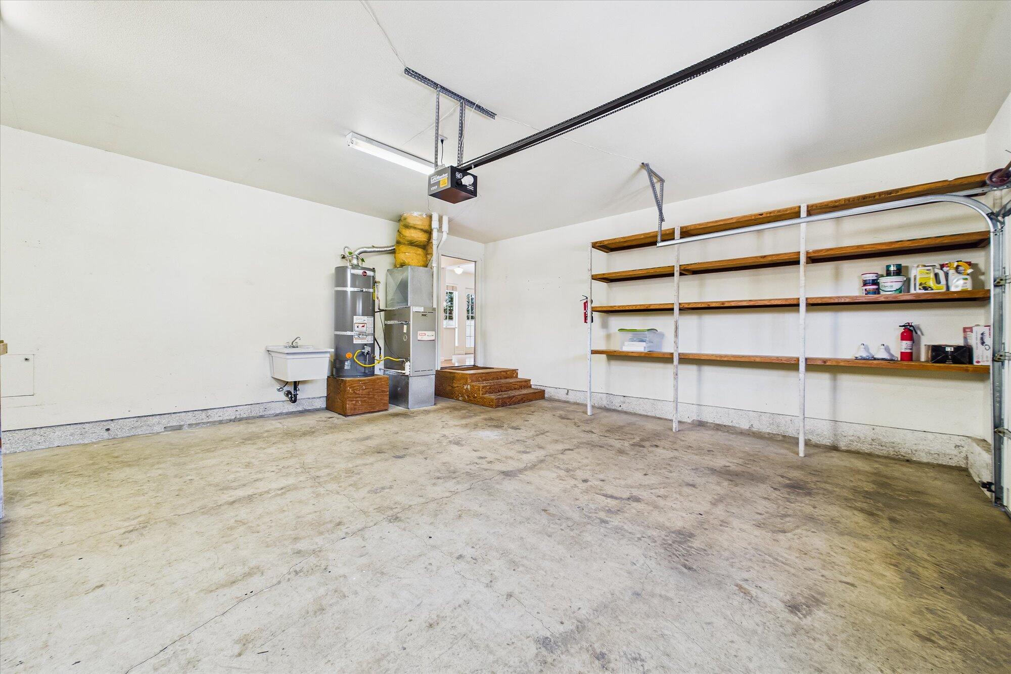 2700 Meadow Creek Way