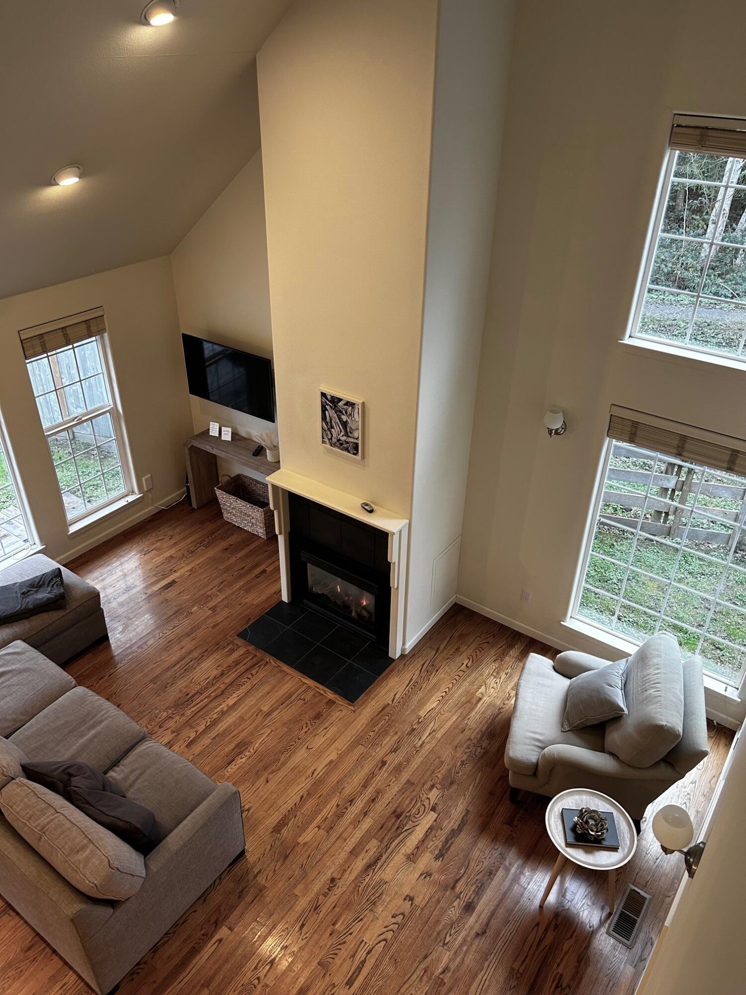 2700 Meadow Creek Way