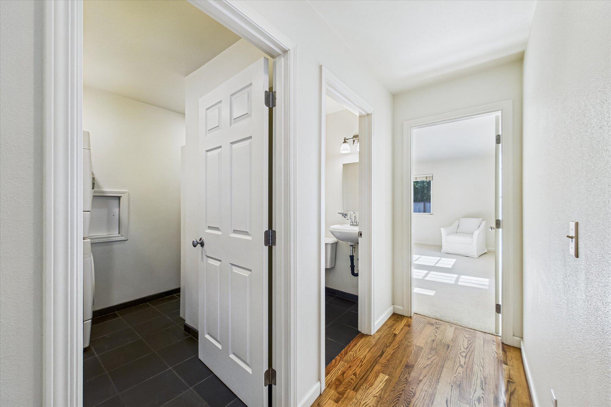 2700 Meadow Creek Way