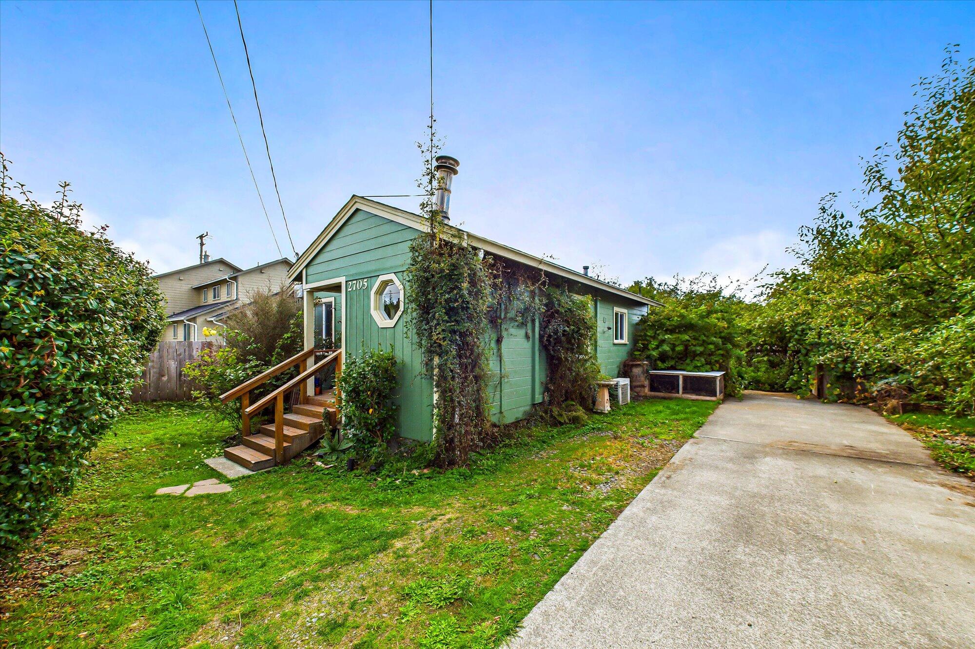 2705 Alliance Road