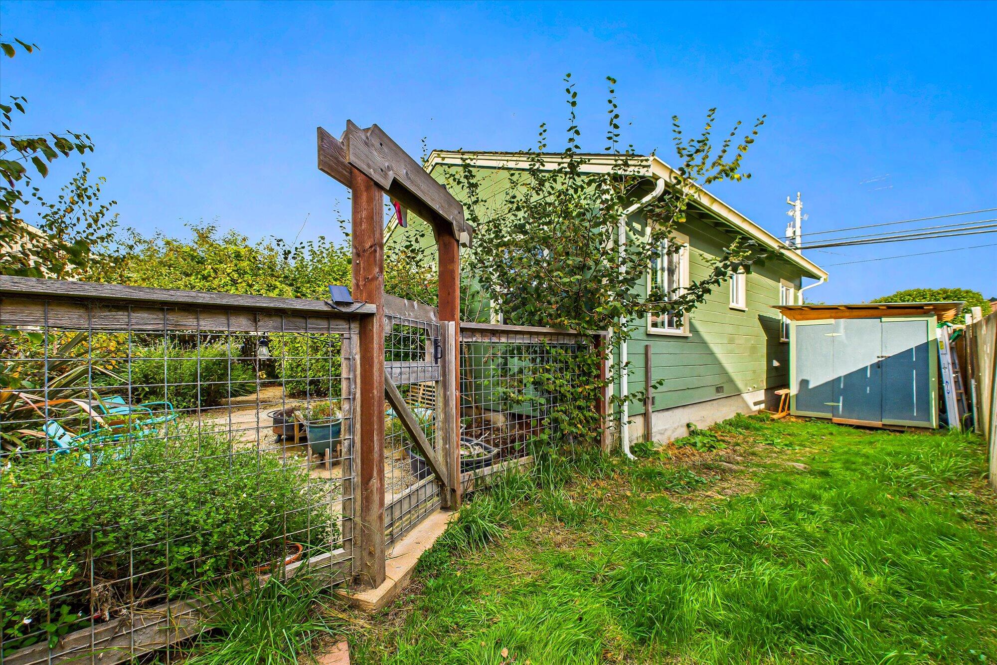 2705 Alliance Road
