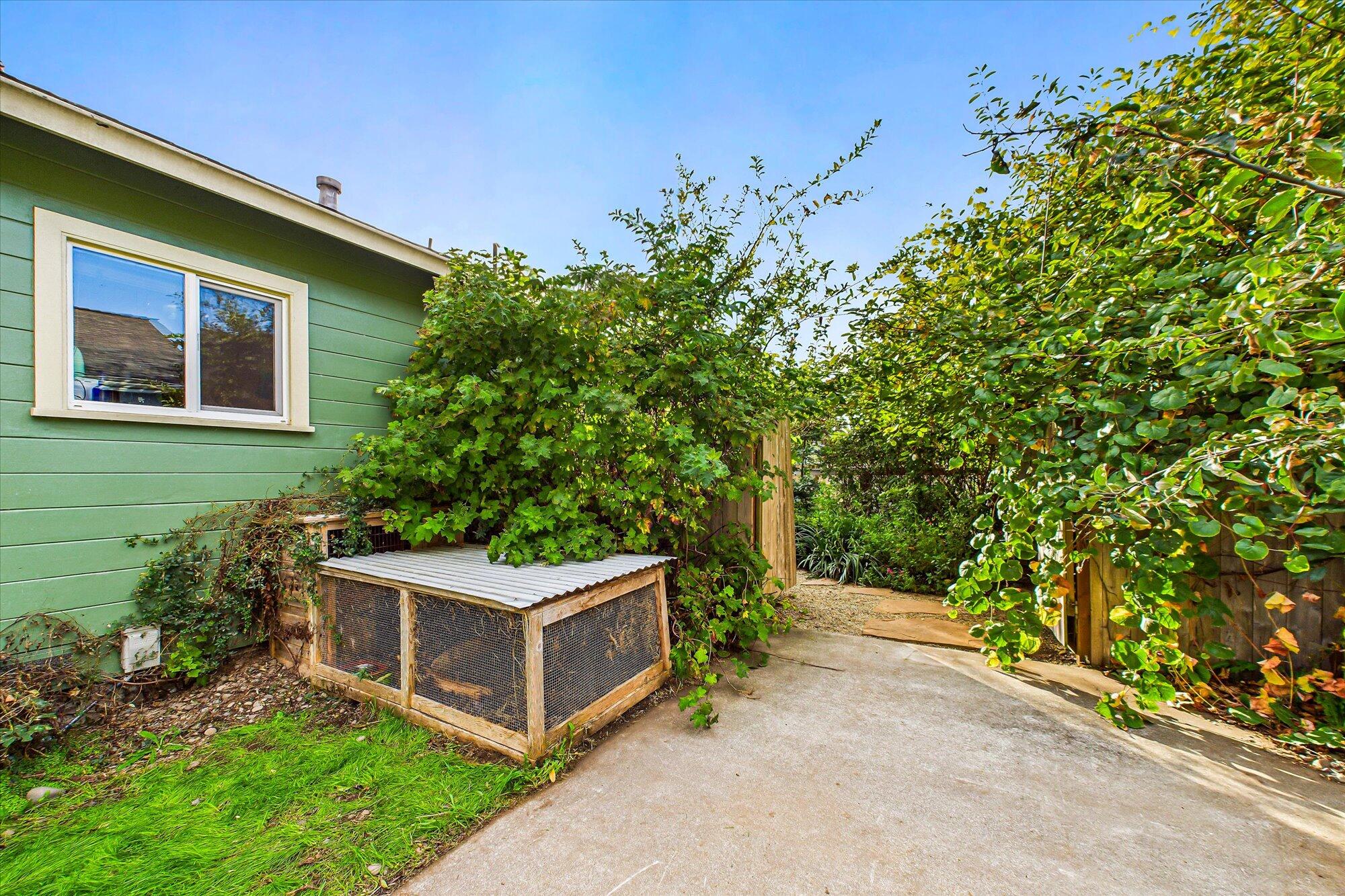 2705 Alliance Road
