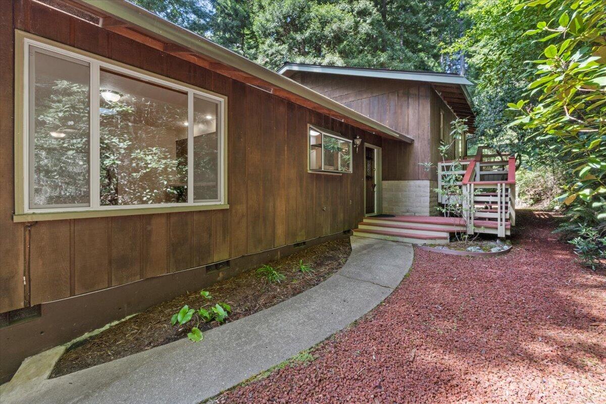 2485 Sonnenfelt Road