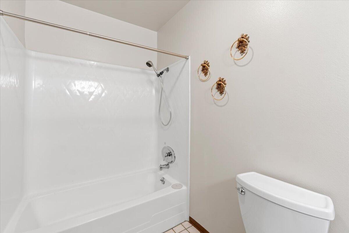 2485 Sonnenfelt Road