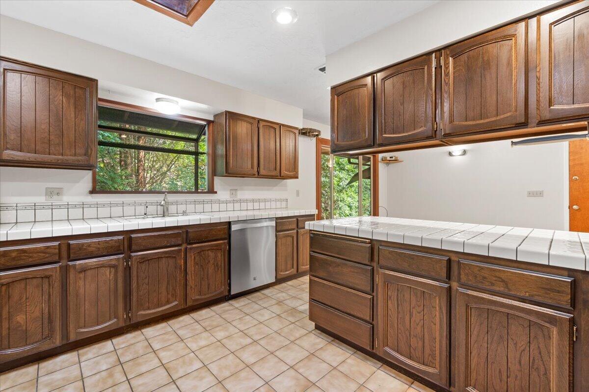 2485 Sonnenfelt Road