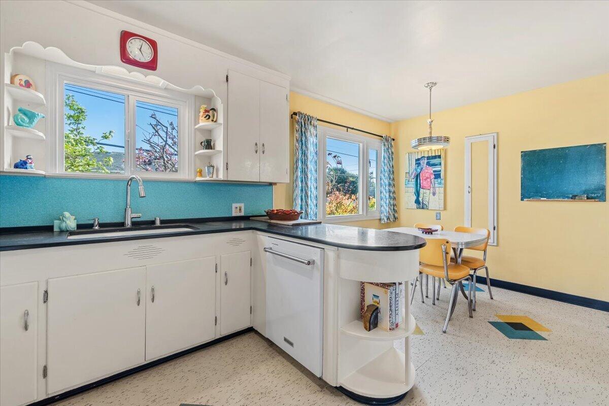 2036 Williams Street