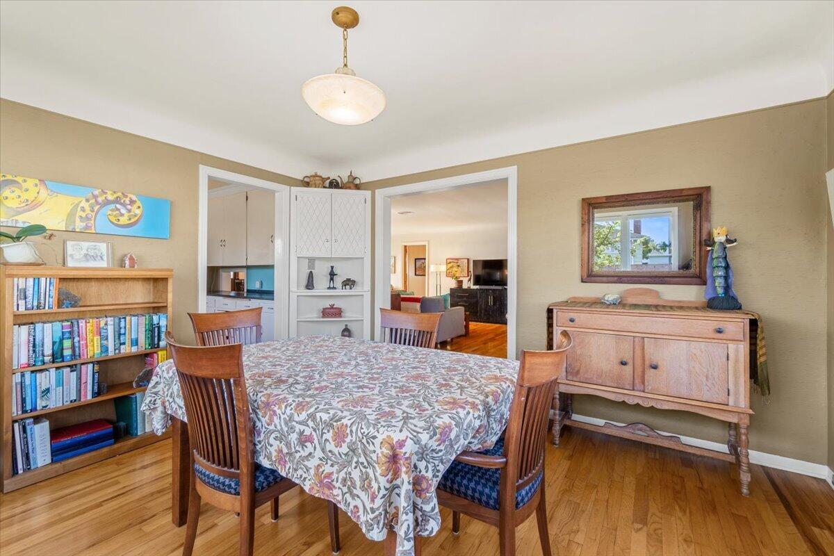 2036 Williams Street