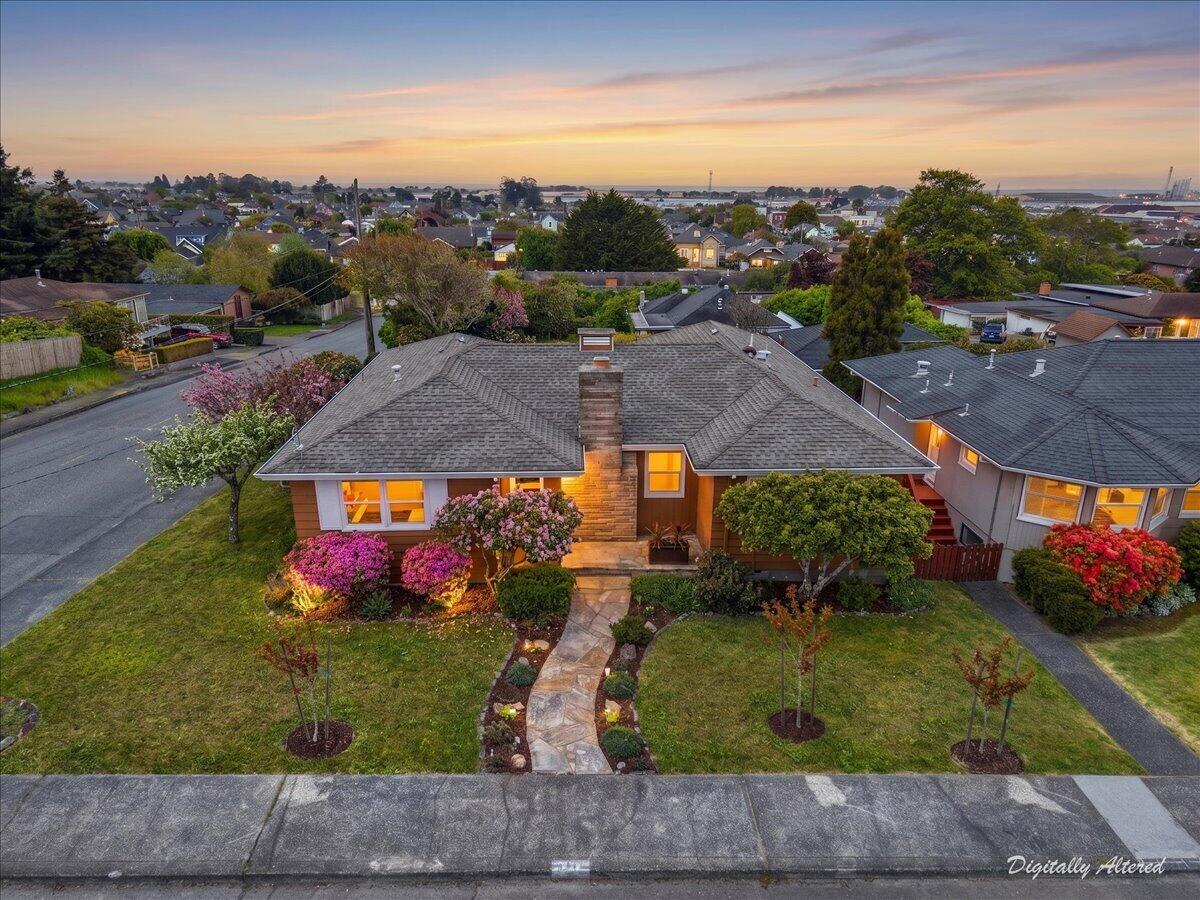 2036 Williams Street