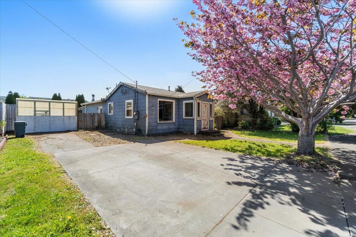 1757 Edeline Avenue, McKinleyville