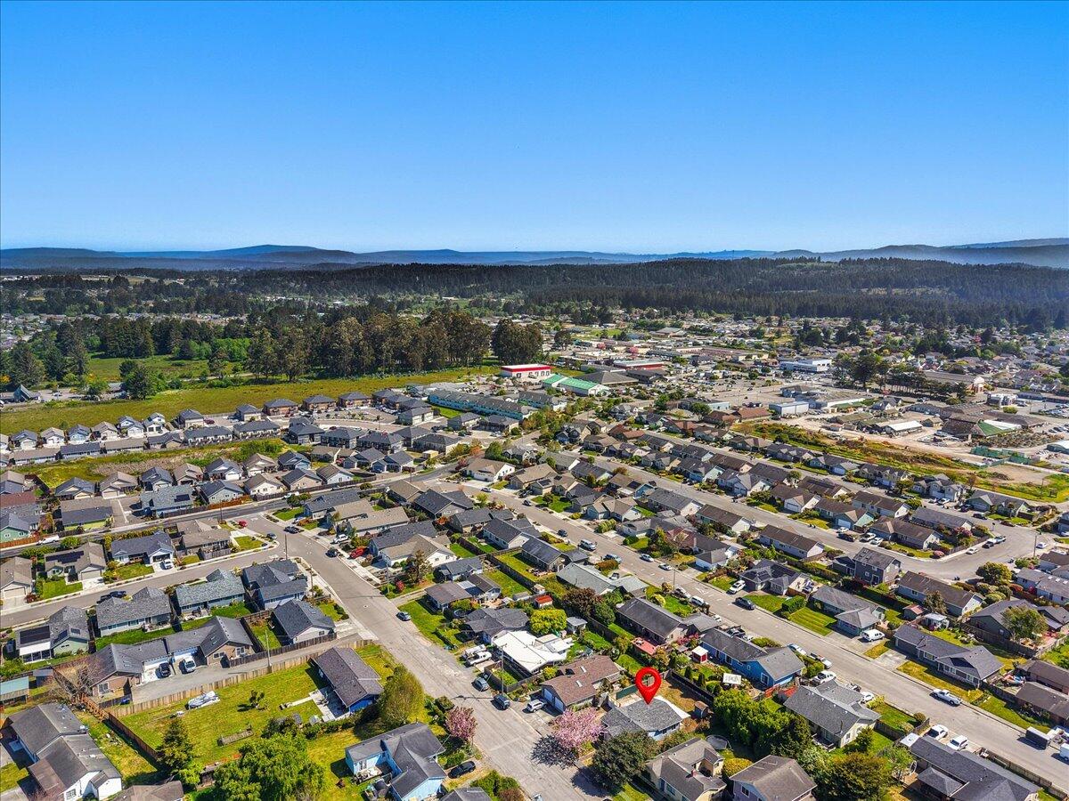1757 Edeline Avenue, McKinleyville