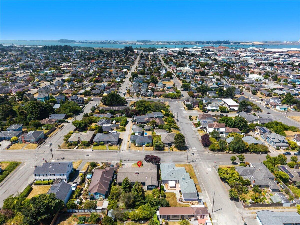 2015 Williams Street