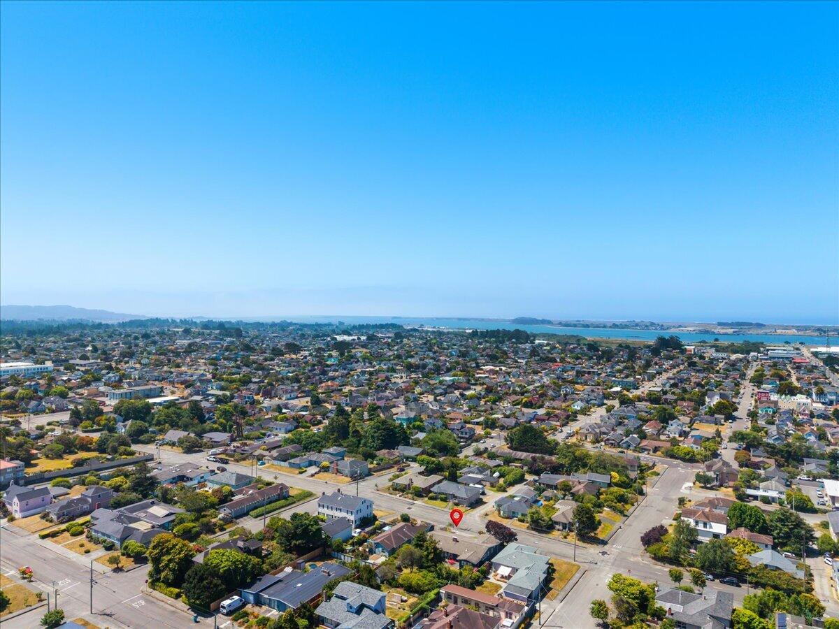 2015 Williams Street