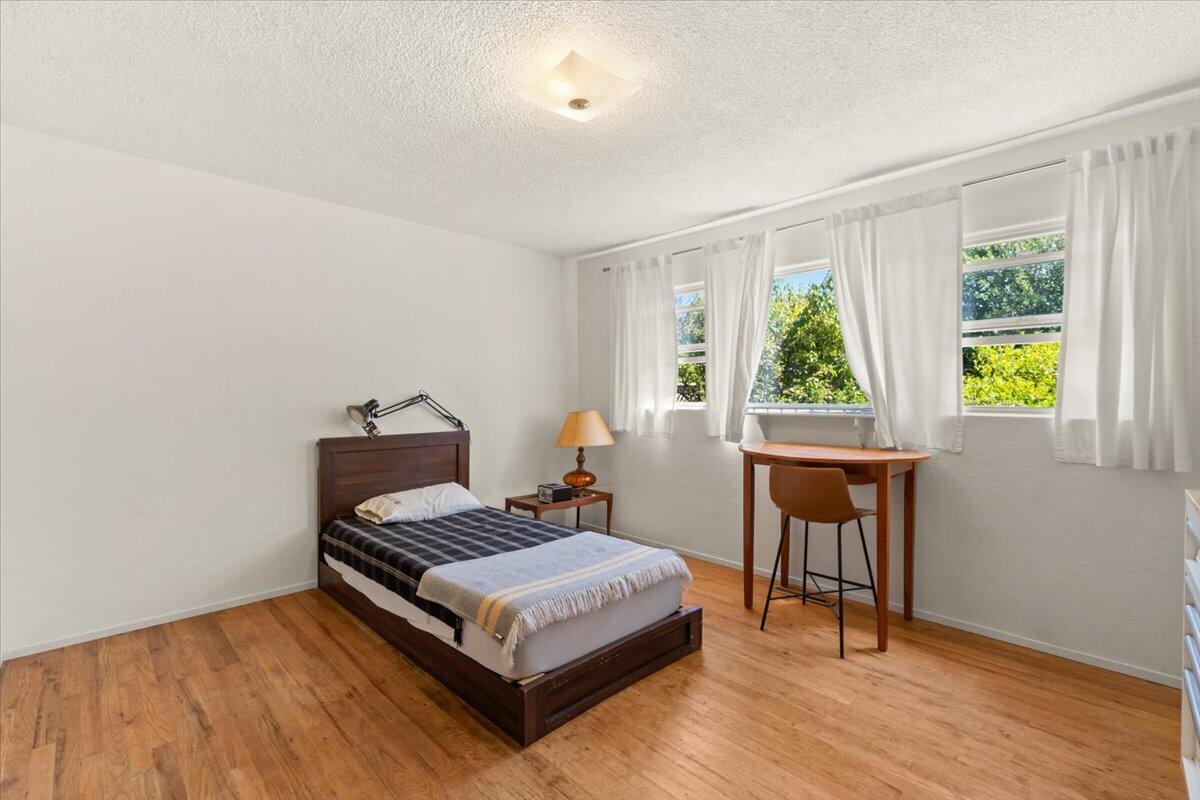 2015 Williams Street