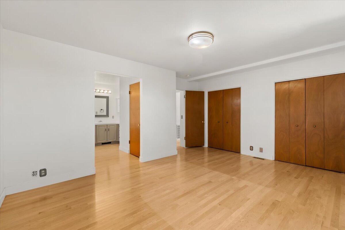 2015 Williams Street