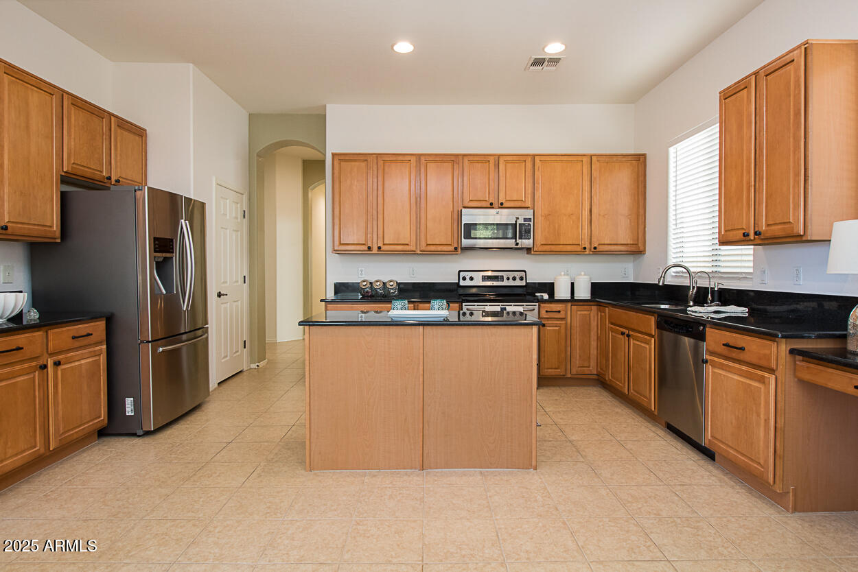45290 W BUCKHORN Trail