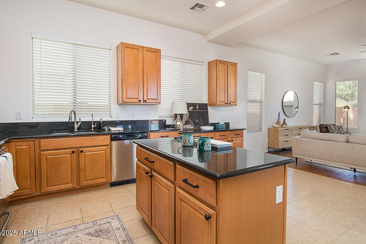 45290 W BUCKHORN Trail