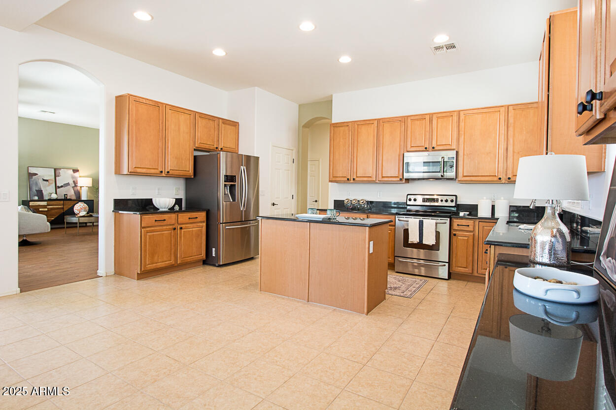 45290 W BUCKHORN Trail