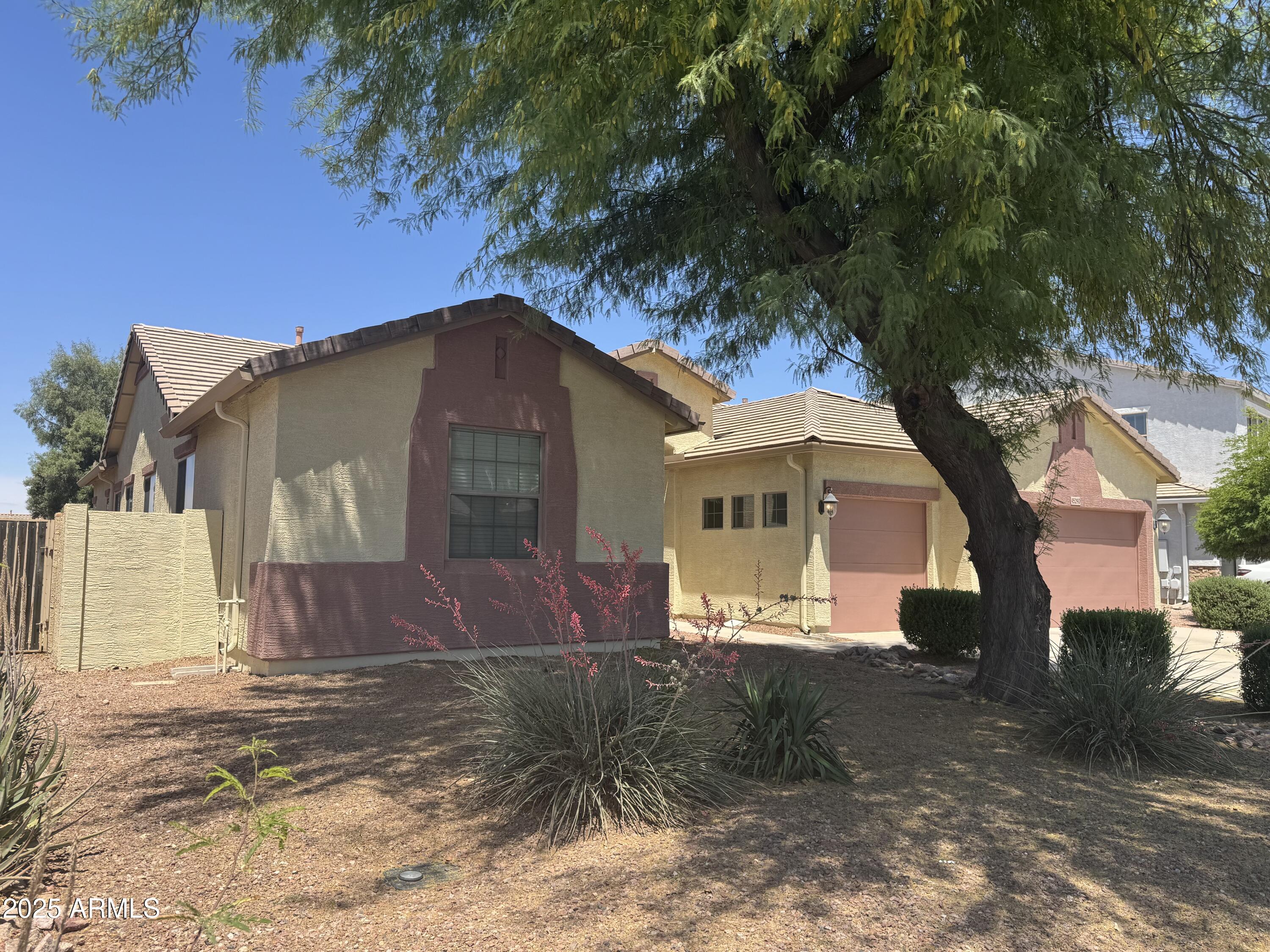 45290 W BUCKHORN Trail