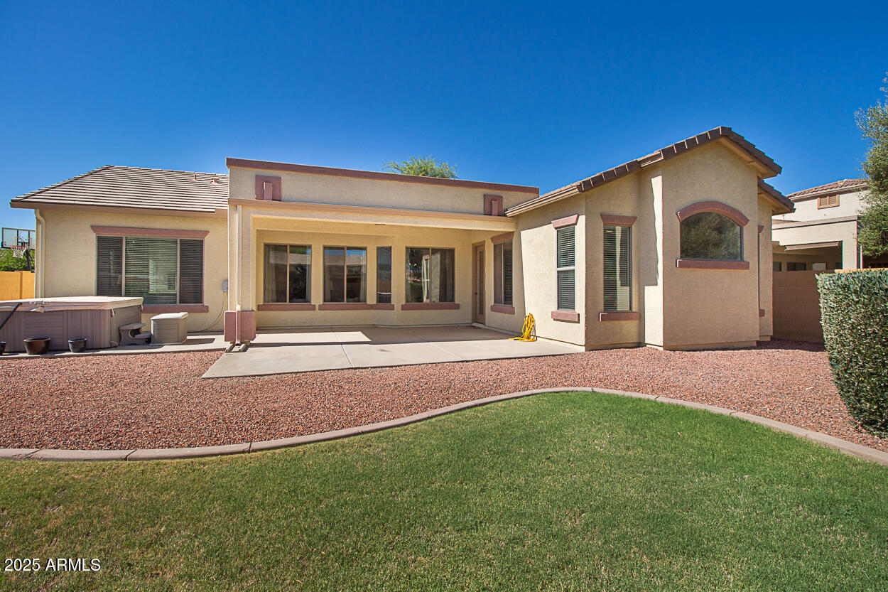 45290 W BUCKHORN Trail
