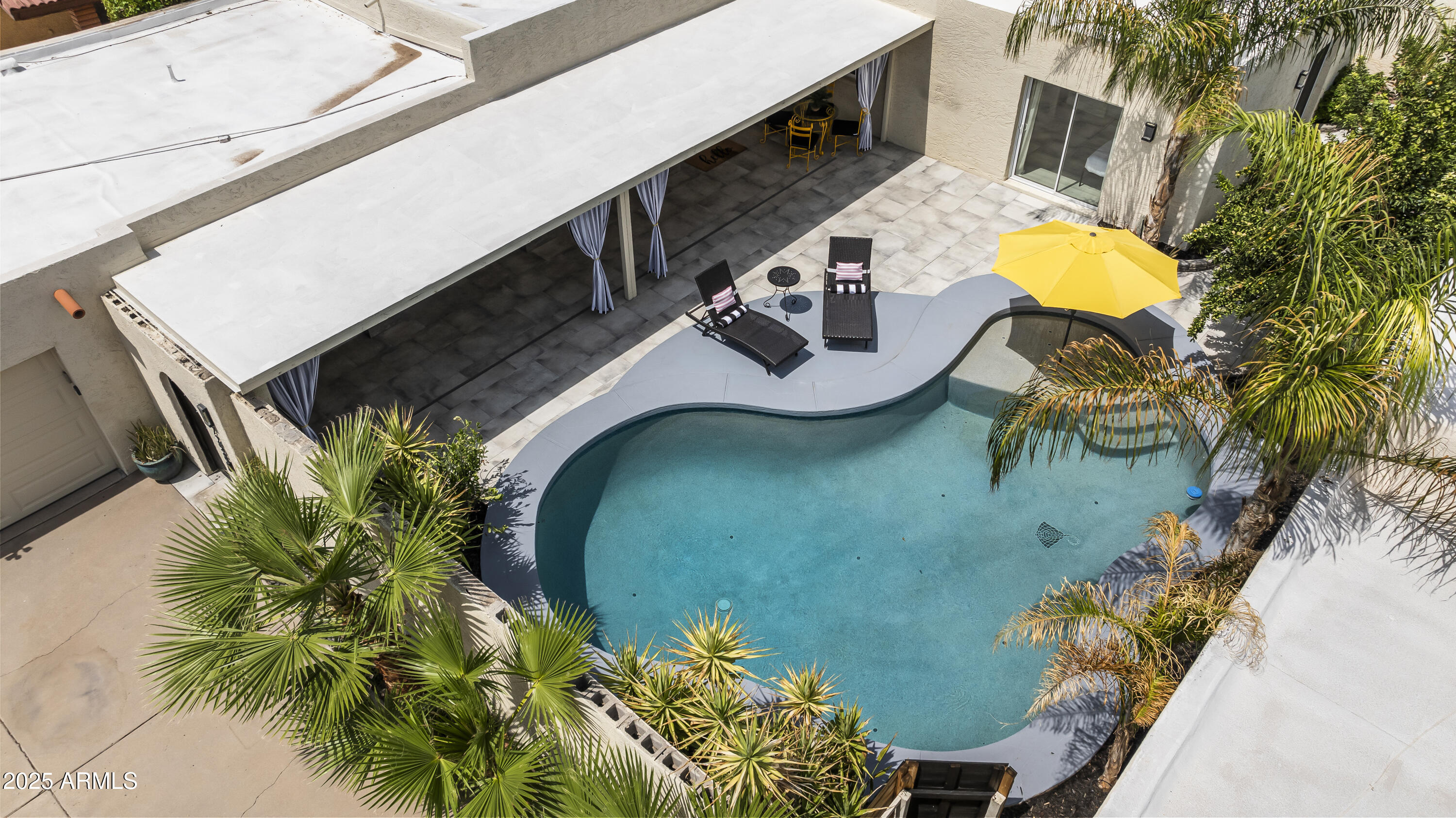 7258 E LOMA Lane