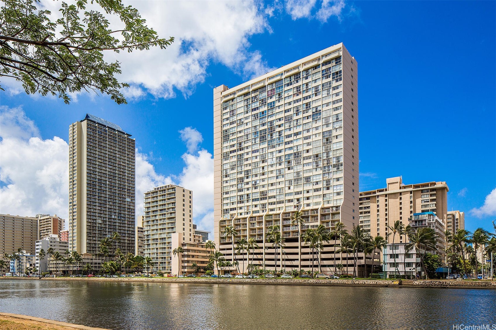2211 Ala Wai Boulevard A255