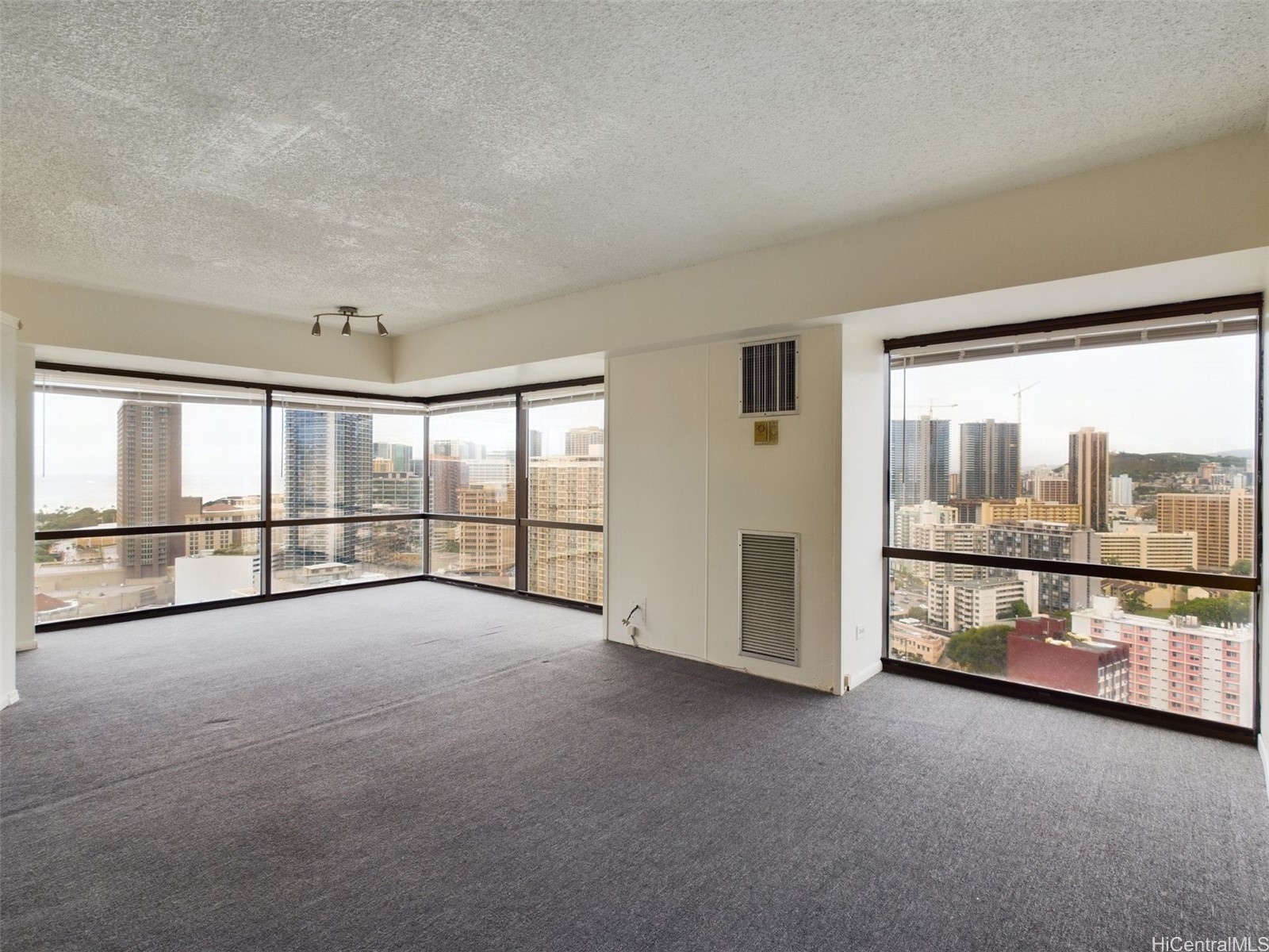1750 Kalakaua Avenue 2601