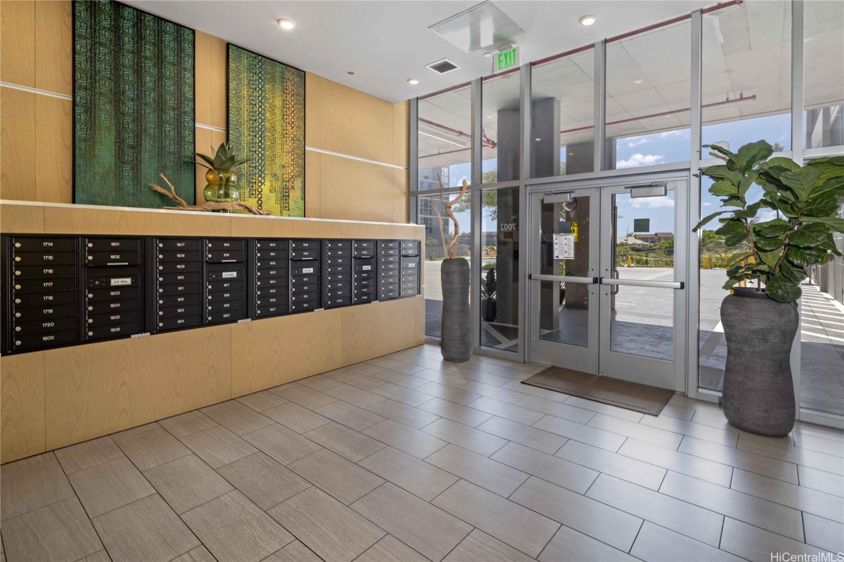 7002 Hawaii Kai Drive 1703