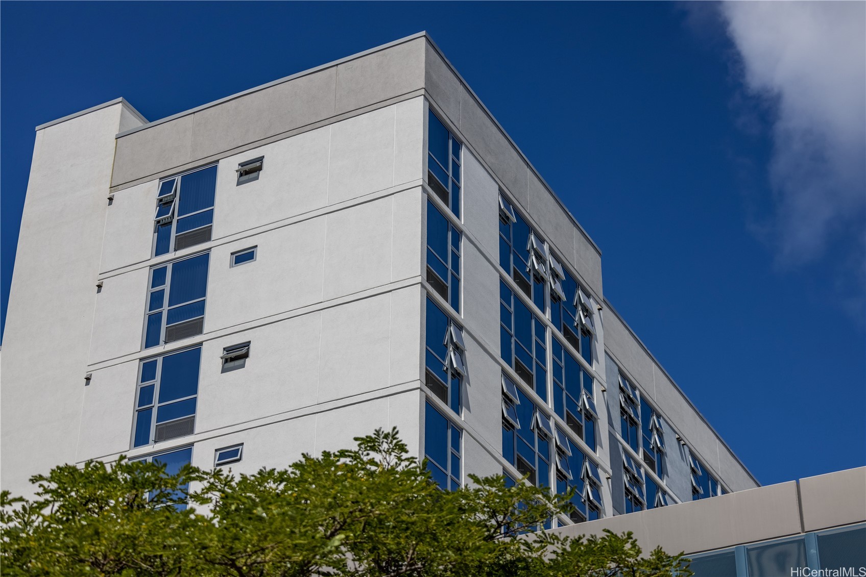 7000 Hawaii Kai Drive 1700