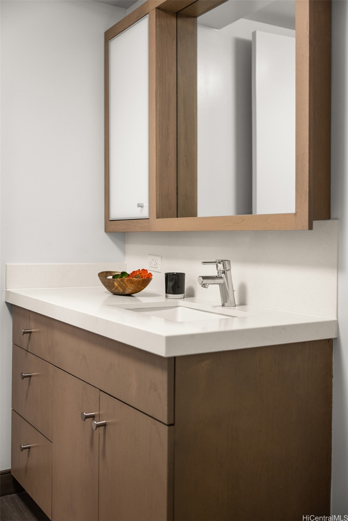 7000 Hawaii Kai Drive 1700