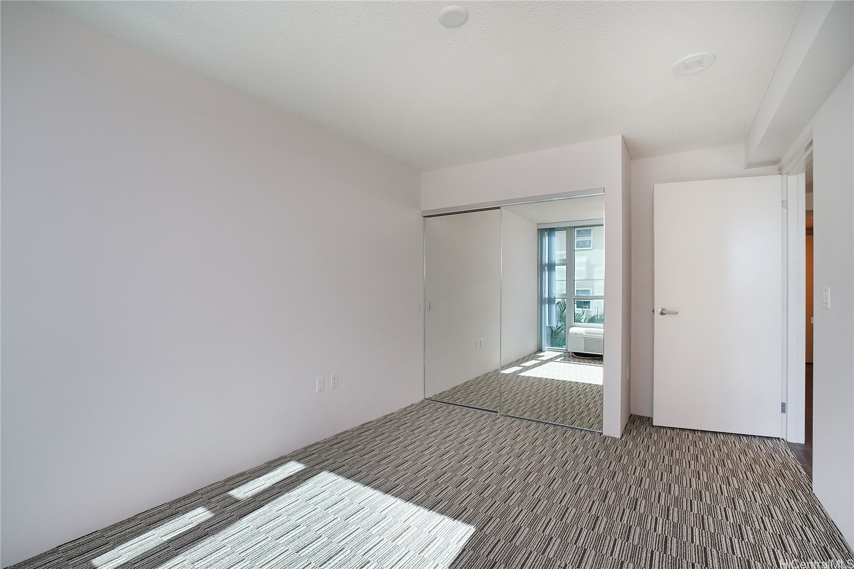 7000 Hawaii Kai Drive 1700