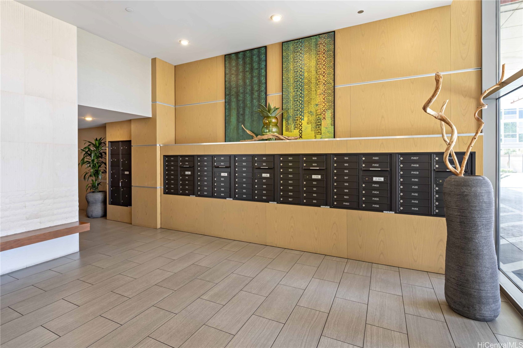 7000 Hawaii Kai Drive 1700