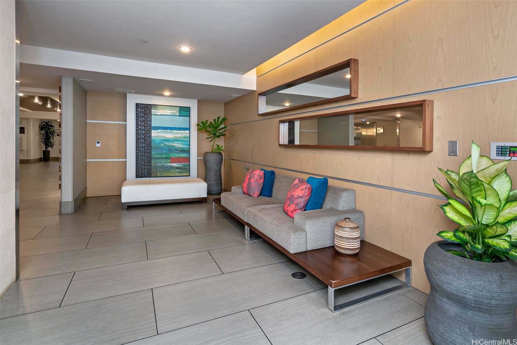 7000 Hawaii Kai Drive 2916