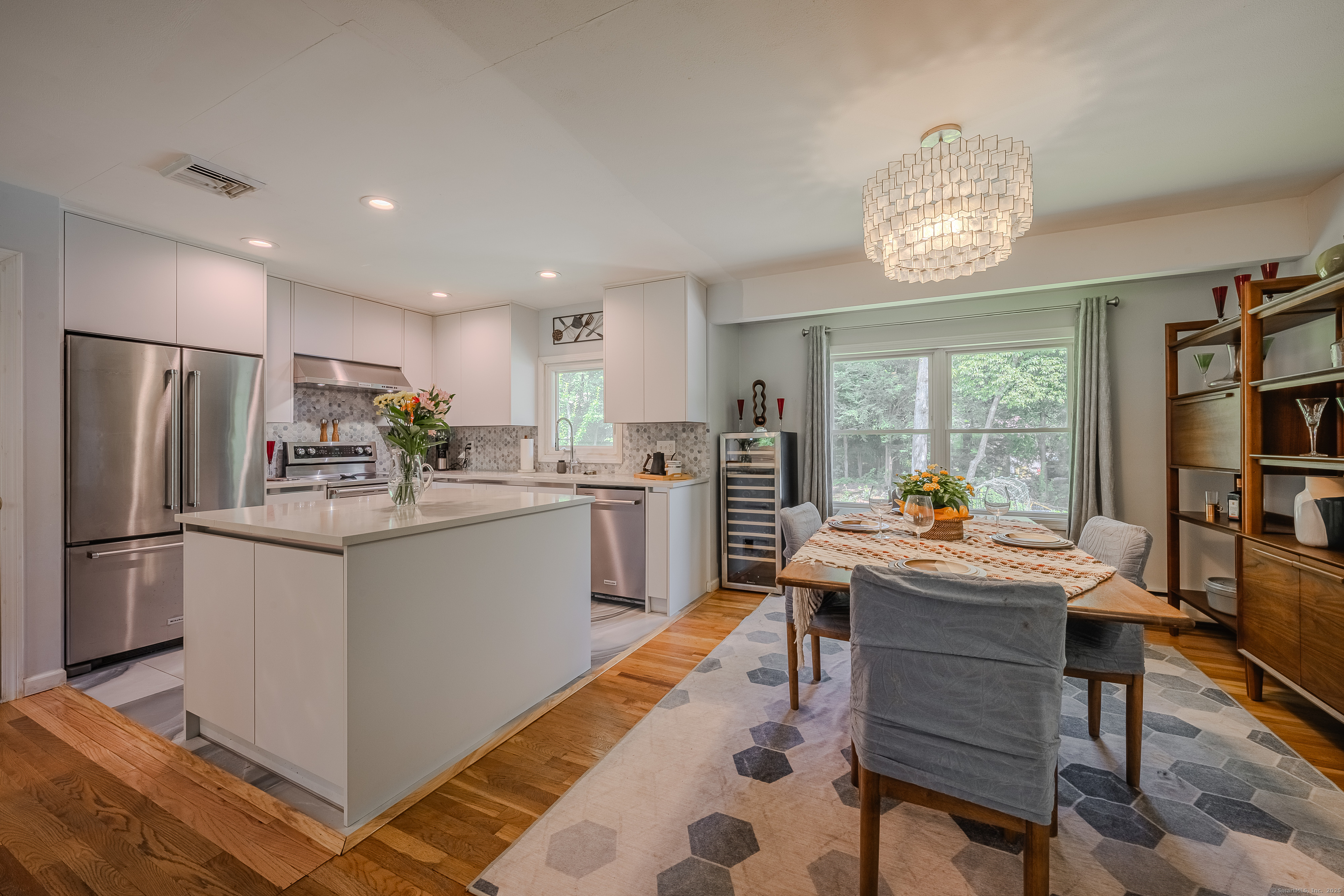 4 Northrop Road