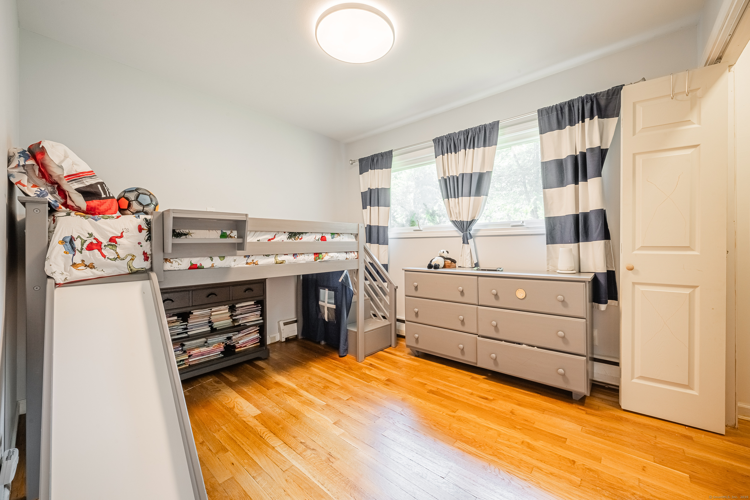 4 Northrop Road