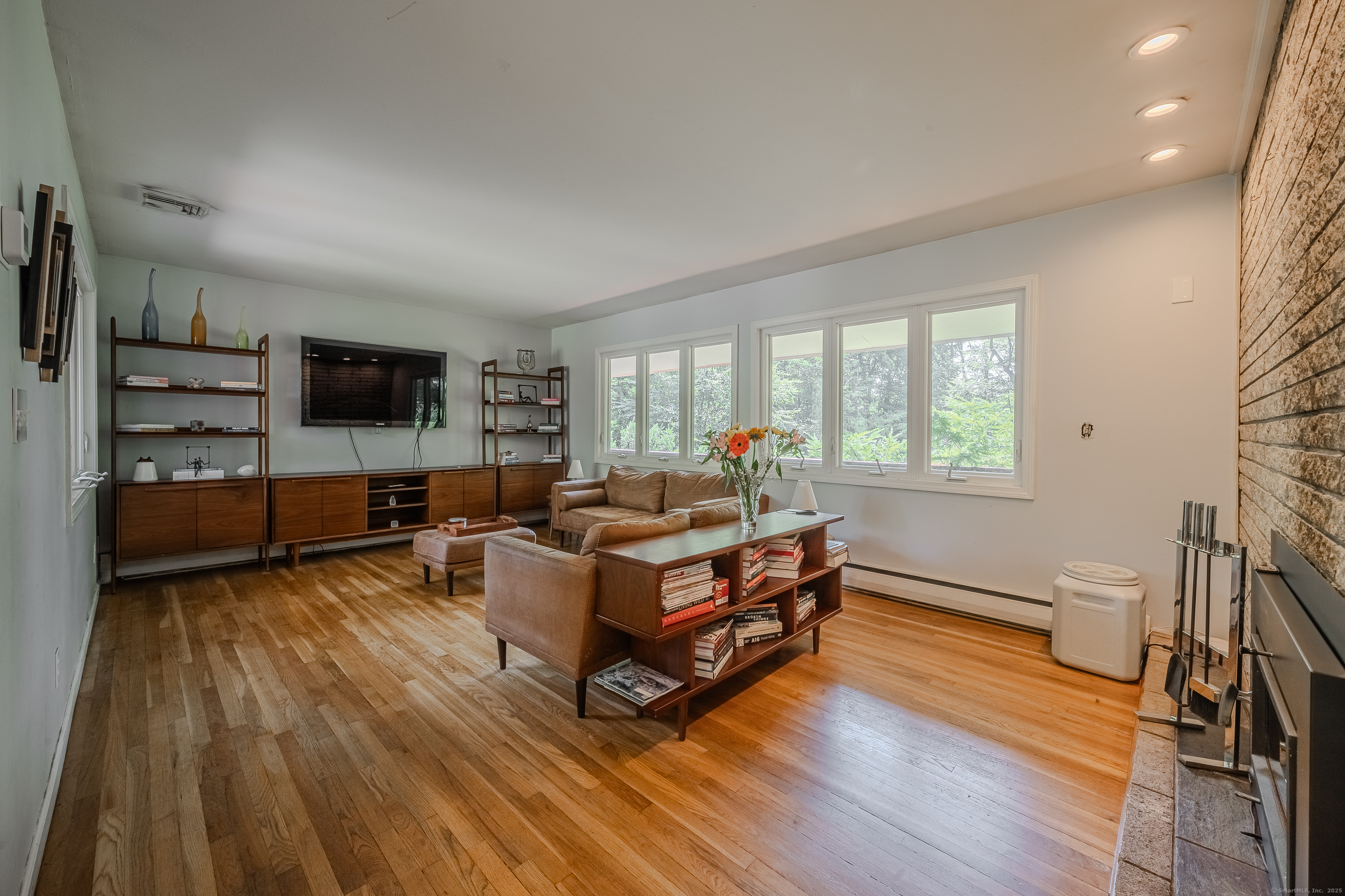 4 Northrop Road