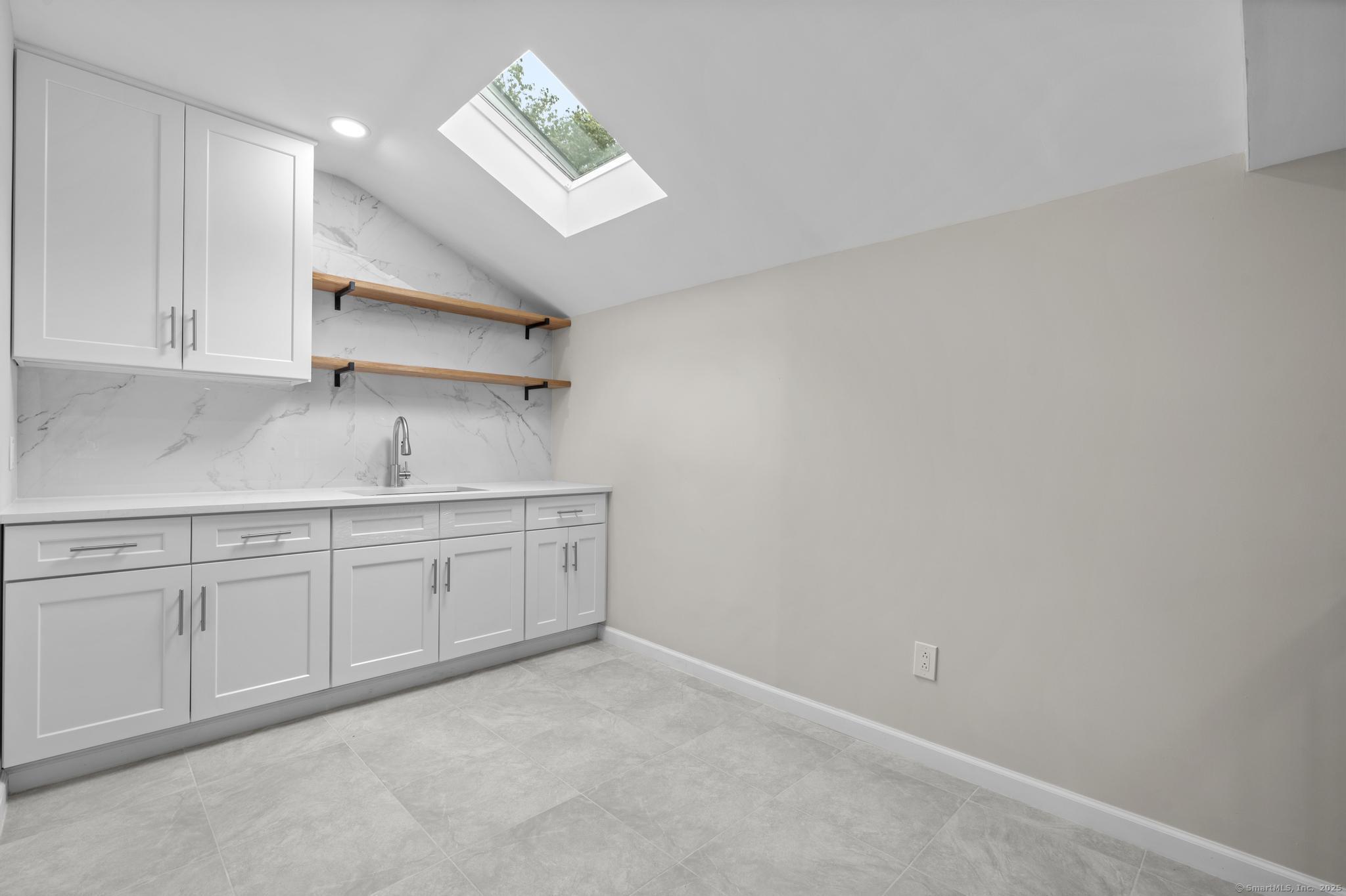 424 Racebrook Road