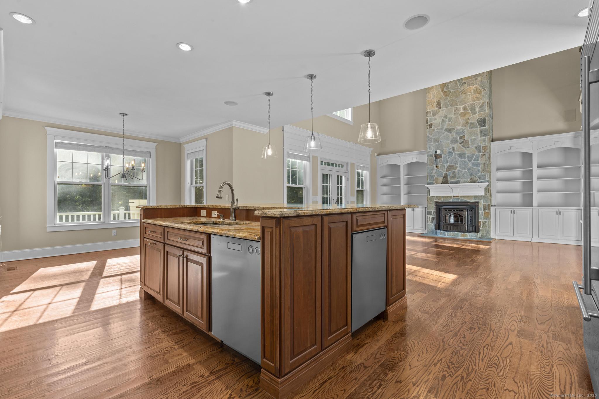 8 Farm River Road