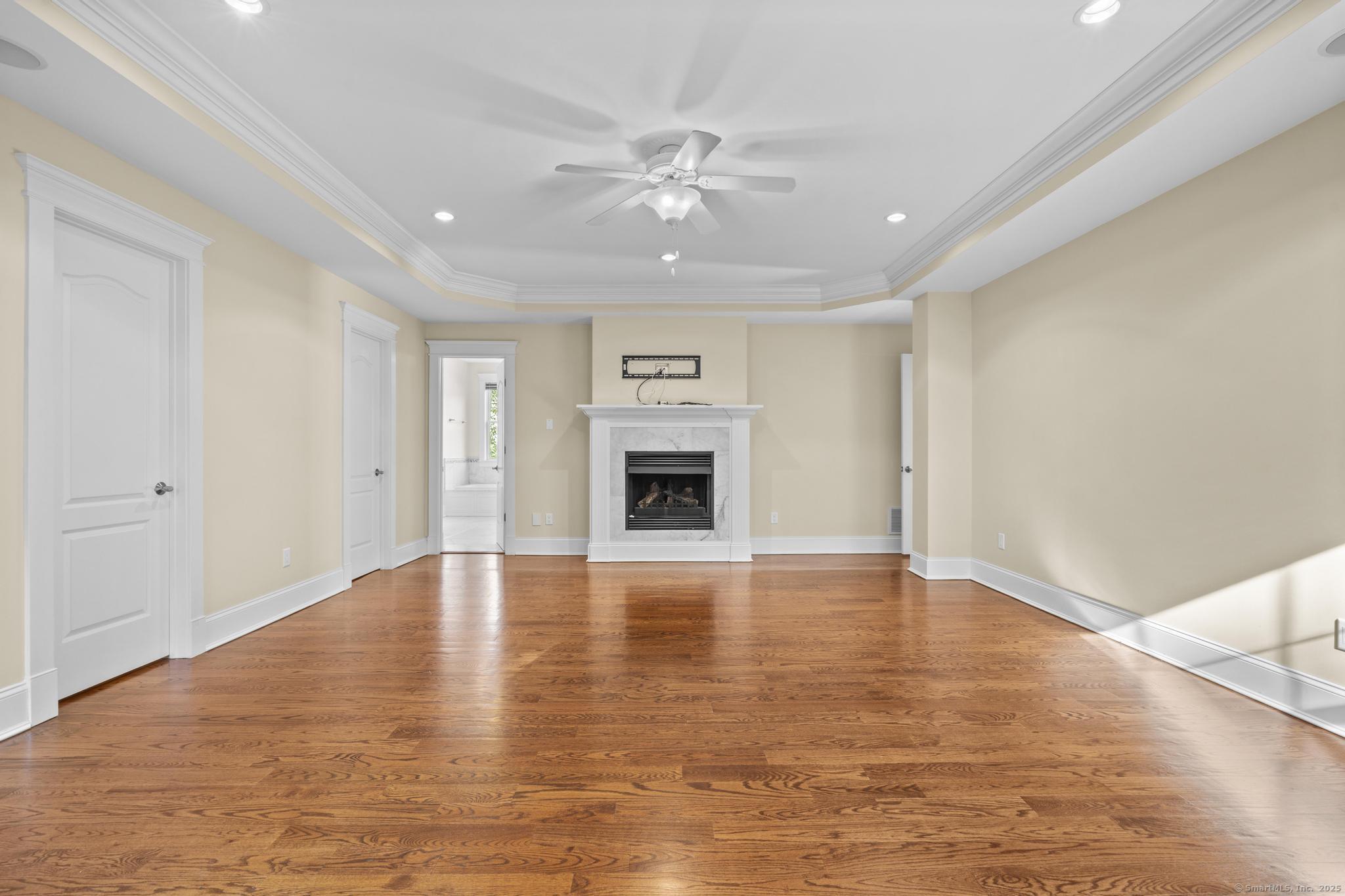 8 Farm River Road