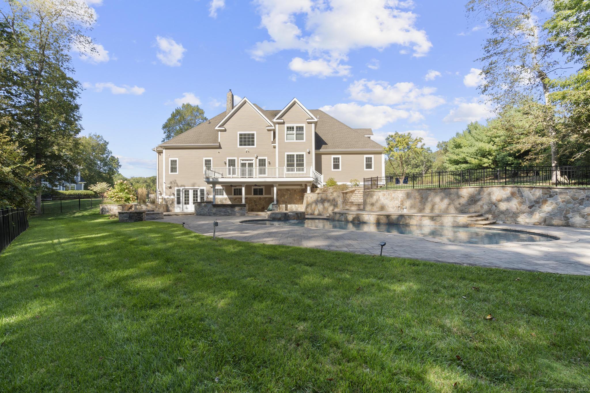 8 Farm River Road