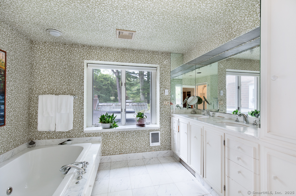 71 Beecher Road