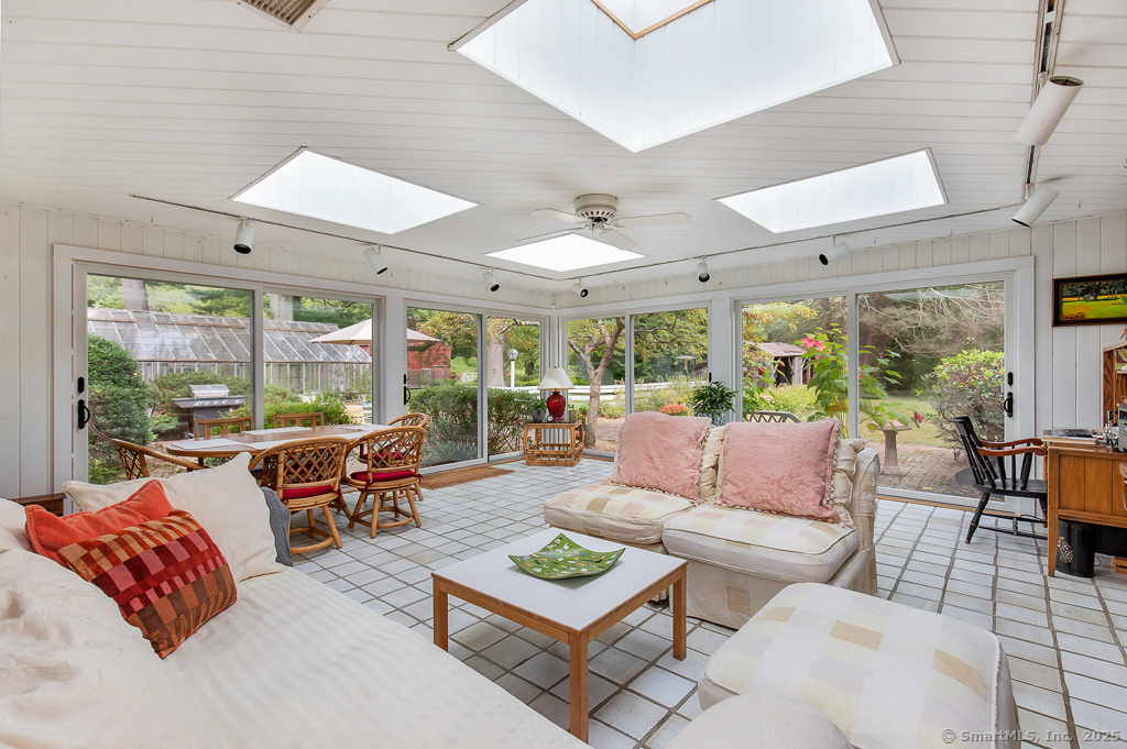 71 Beecher Road