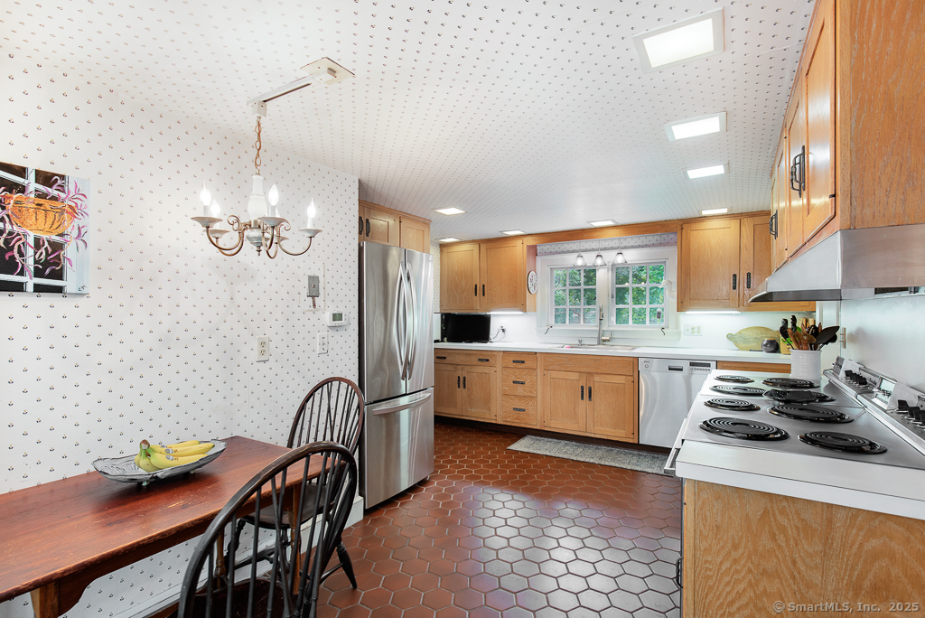 71 Beecher Road
