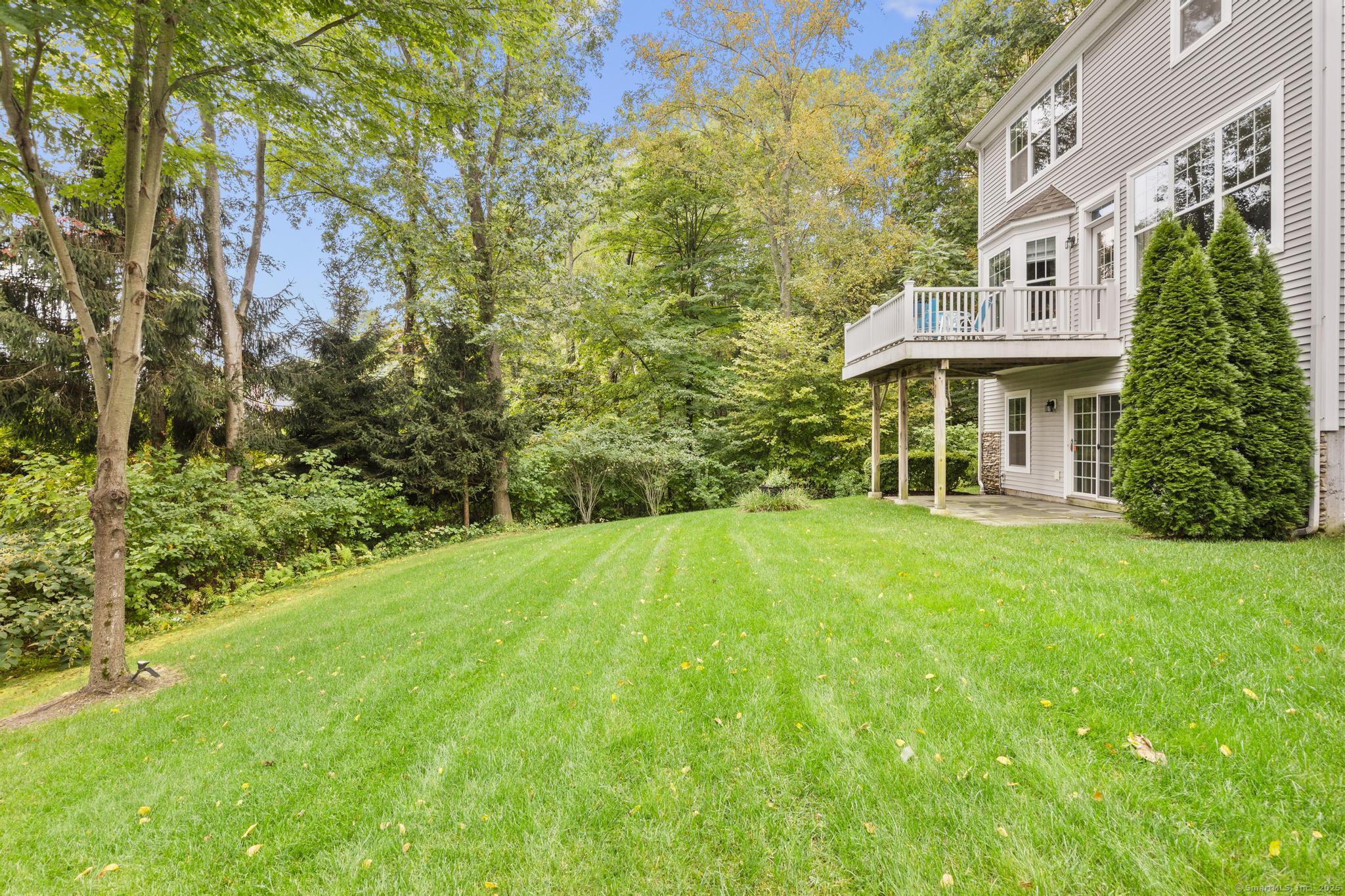560 River Road APT 1