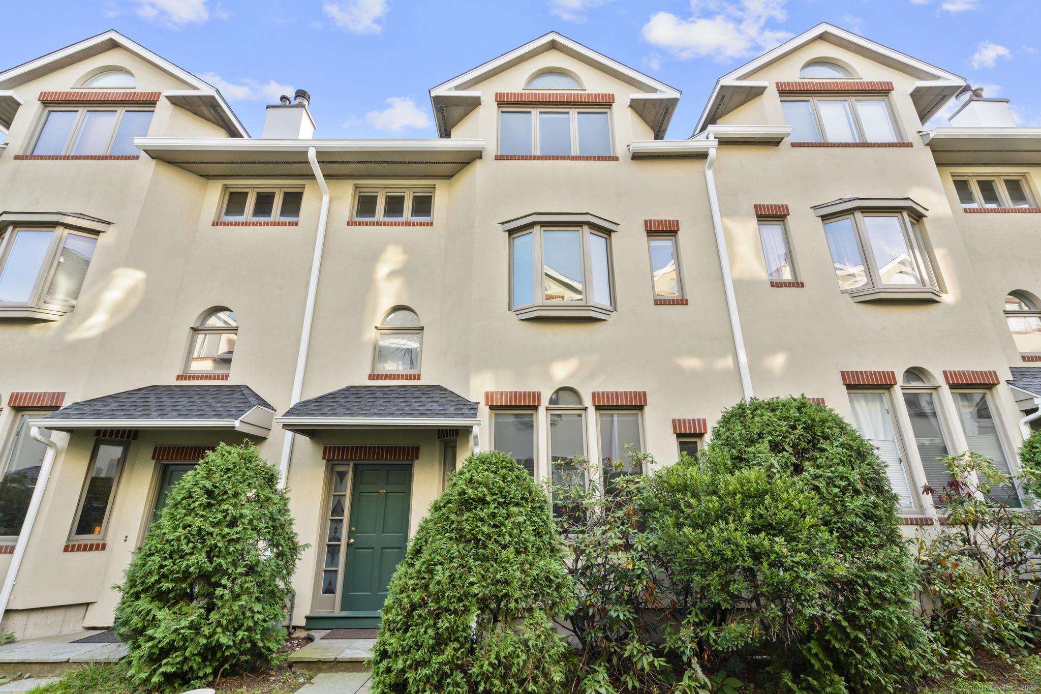 869 Orange Street APT 7W