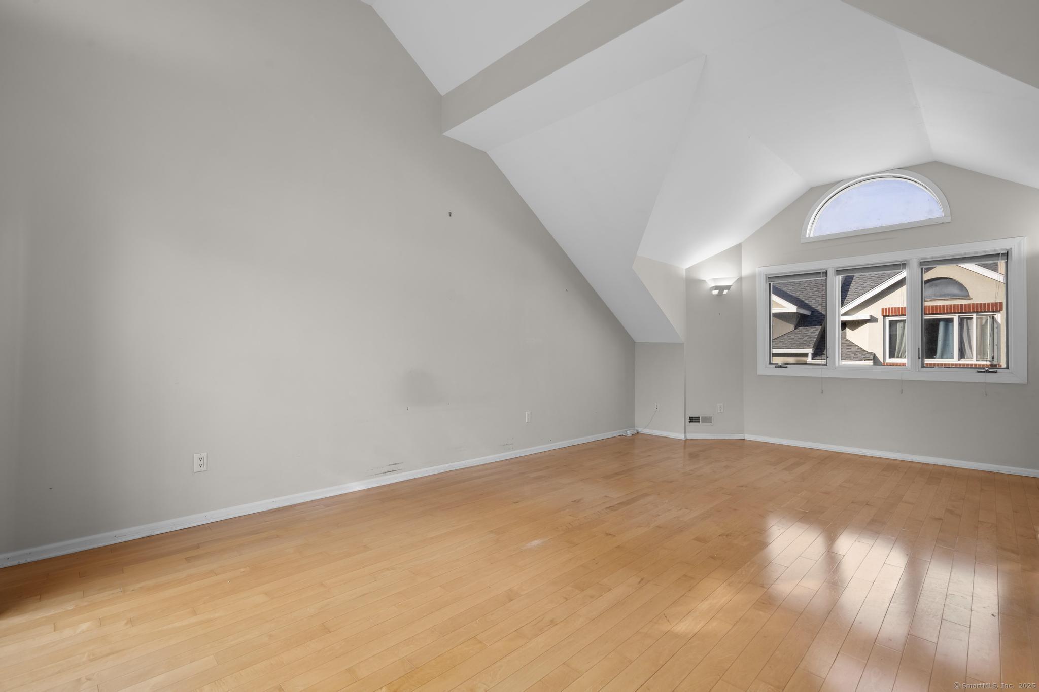 869 Orange Street APT 7W