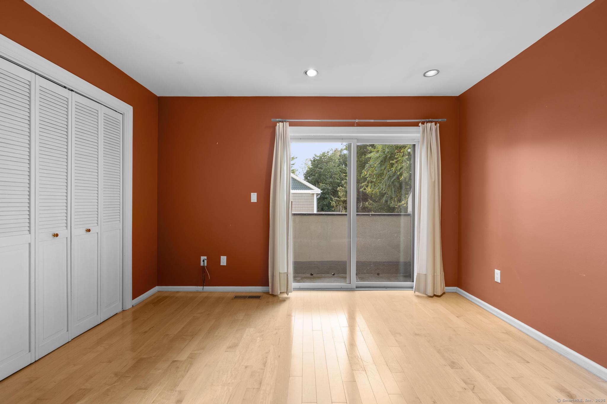 869 Orange Street APT 7W