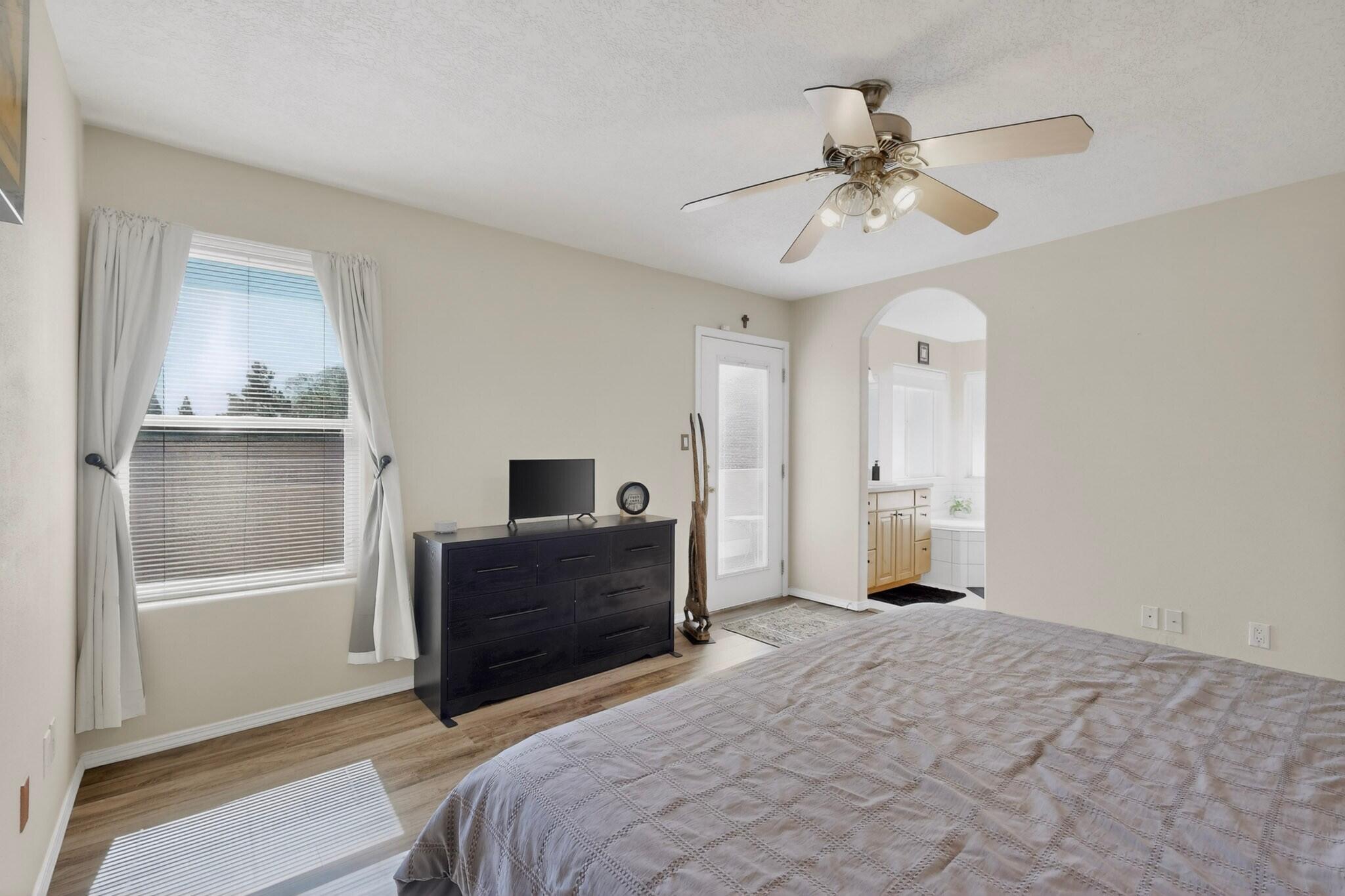 1934 Bryn Mawr Drive NE