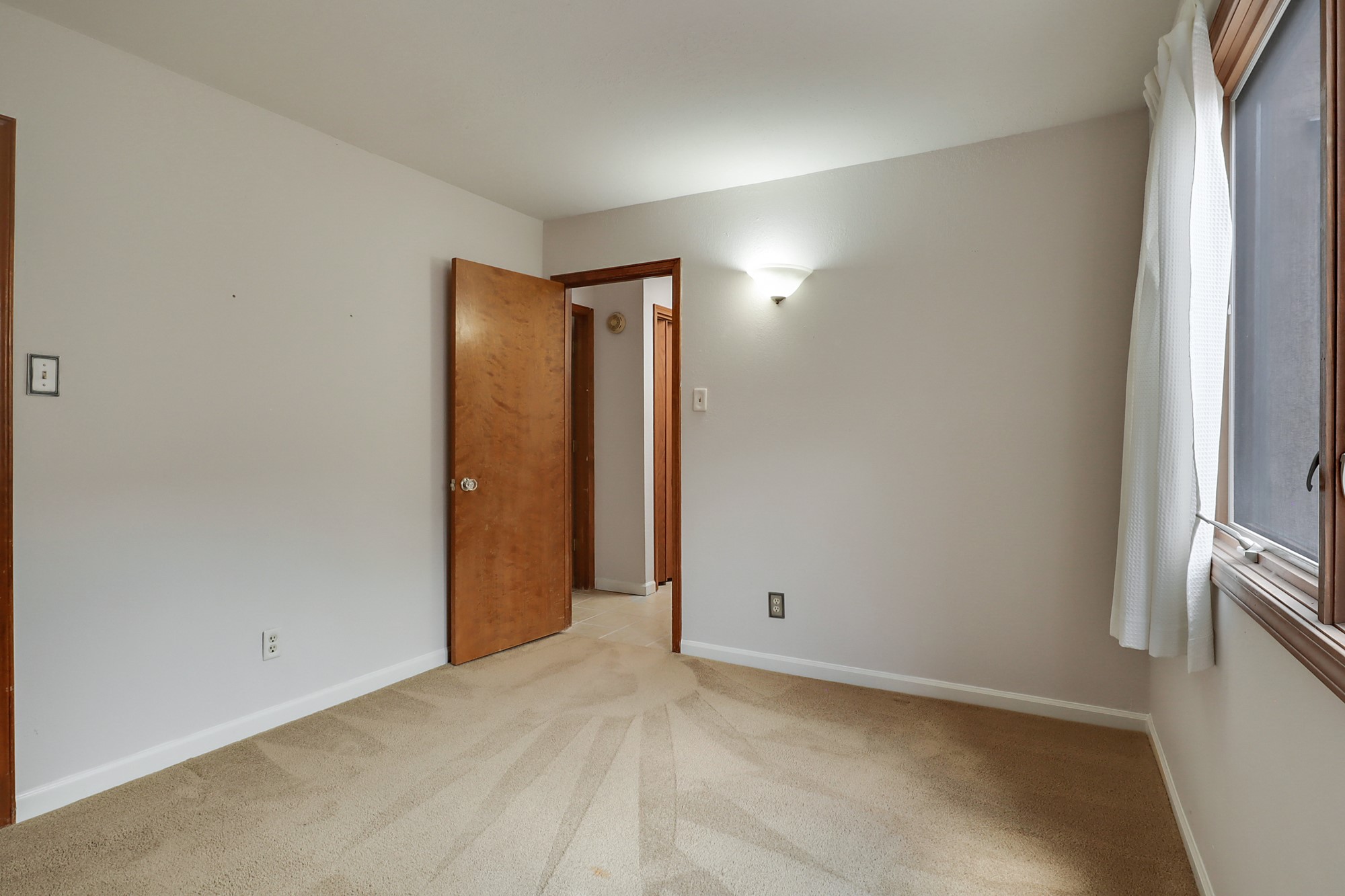 380 Cheryl Ave.